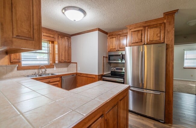 Building Photo - 1016 Grayland Dr