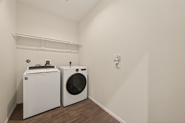 Building Photo - 1706 Cooper Bluff Ct