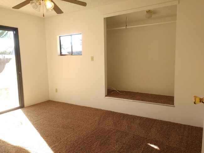 Building Photo - Quiet & Cozy Ojai (Meiner's Oaks) Cottage With Plenty Of Yard. Offers Gardening Possibilities Gal...