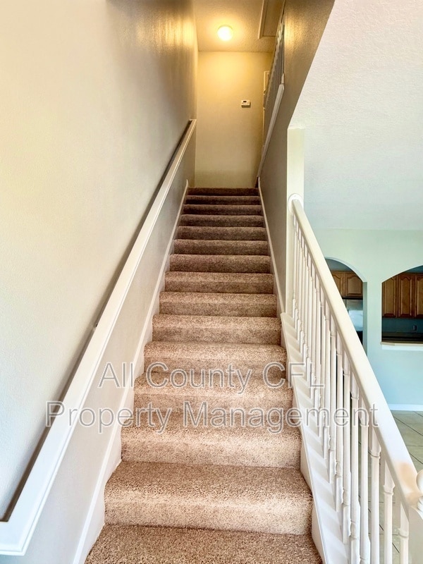 Building Photo - 16752 Cedar Crest Dr