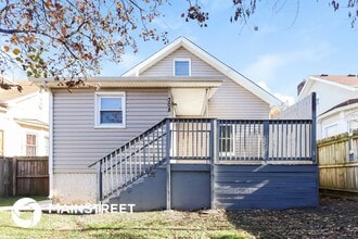 Building Photo - 308 S 41st St