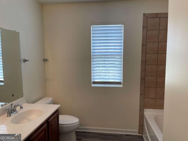Building Photo - 5553 Sable Way