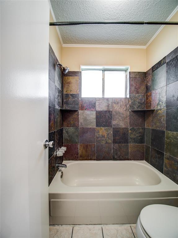 Building Photo - 6727 Harpers Dr