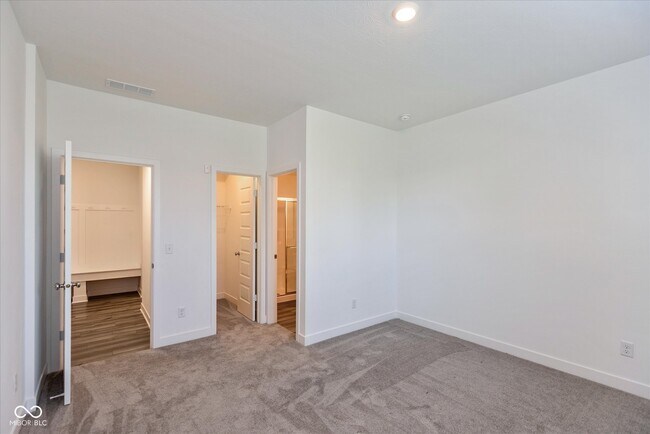 Building Photo - 3148 Hawking Ct