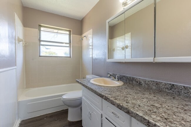 Building Photo - Spacious 4-Bedroom Home with Modern Updates and a Big Yard