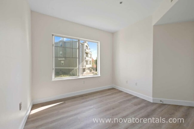 Building Photo - 852 Diablo Ave