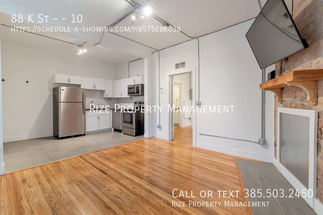 Building Photo - If your apartment was your best friend, th...