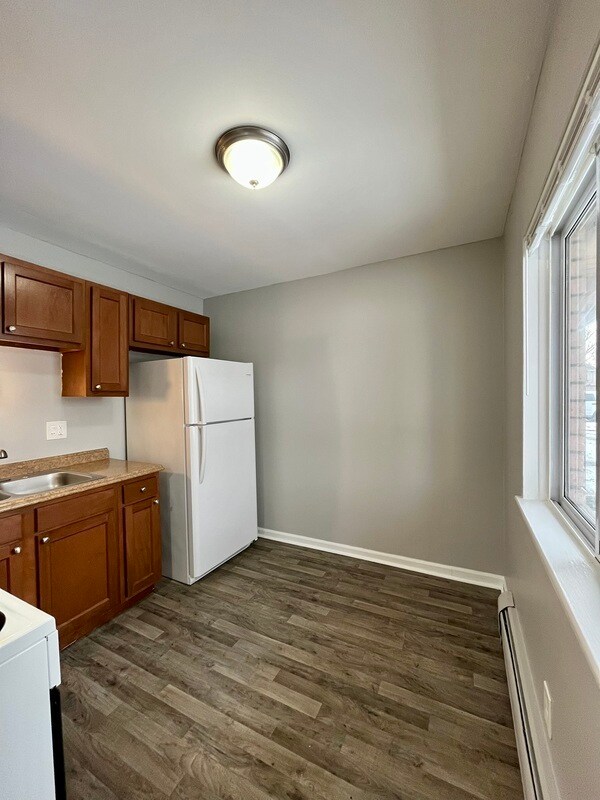 Building Photo - 1770 St Johns Blvd