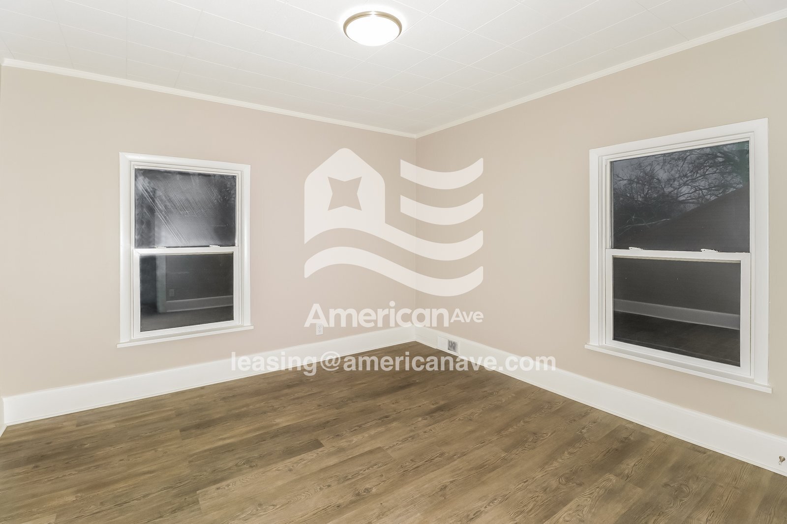 Building Photo - 829 E Dayton St