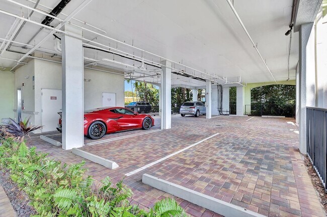 Building Photo - 775 NW Flagler Ave