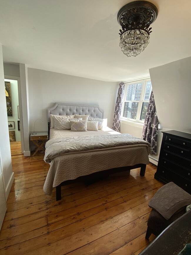 Building Photo - 52 E Springfield St