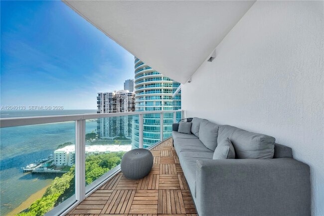 Building Photo - 2101 Brickell Ave
