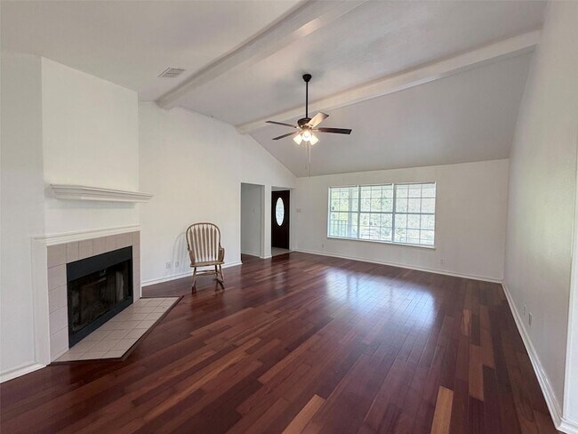 Building Photo - 123 Mesa Verde Dr