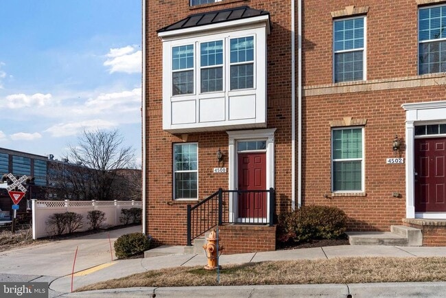 Building Photo - 4500 Fait Ave