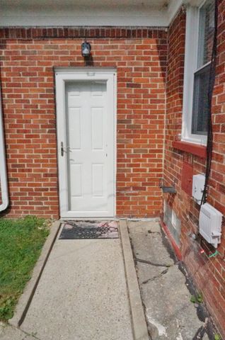 Building Photo - 301 N Edgeworth Ave