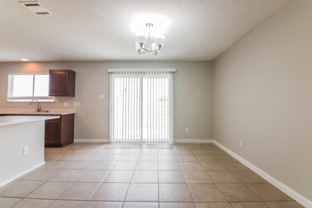 Building Photo - 10769 Braemoor Dr