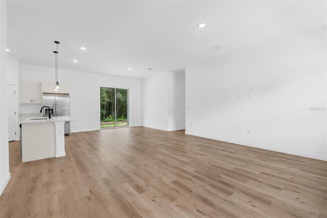 Building Photo - 10615 N Didiscus Dr