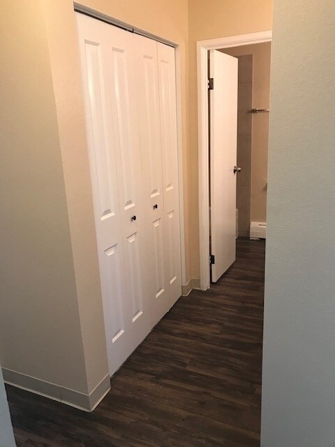 Building Photo - 1829 Warren Ave