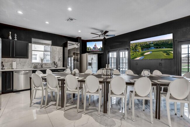 Building Photo - 1145 Troon Cir