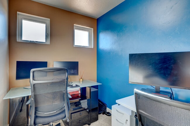 Building Photo - 3045 S Shadywood Way