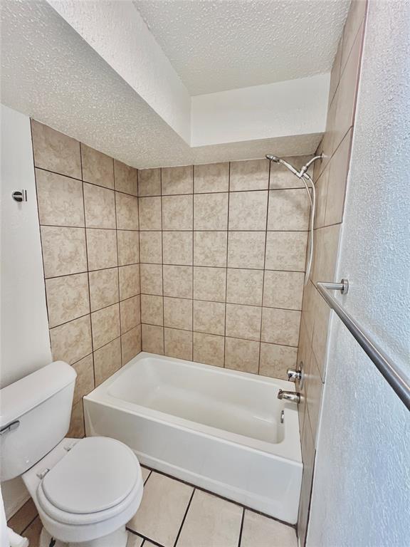 Building Photo - 1901 E Lindsey St