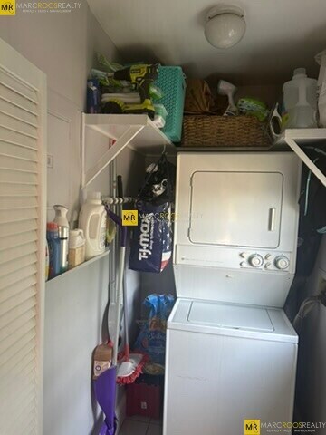 Building Photo - 70 Union St