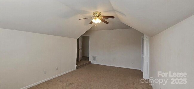 Building Photo - 17130 Cambridge Woods Ct