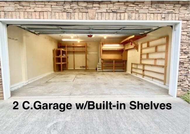 Building Photo - 1744 Somersby Ln