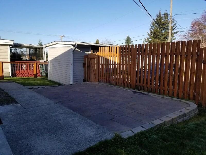 Building Photo - 4943 N Frace Ave