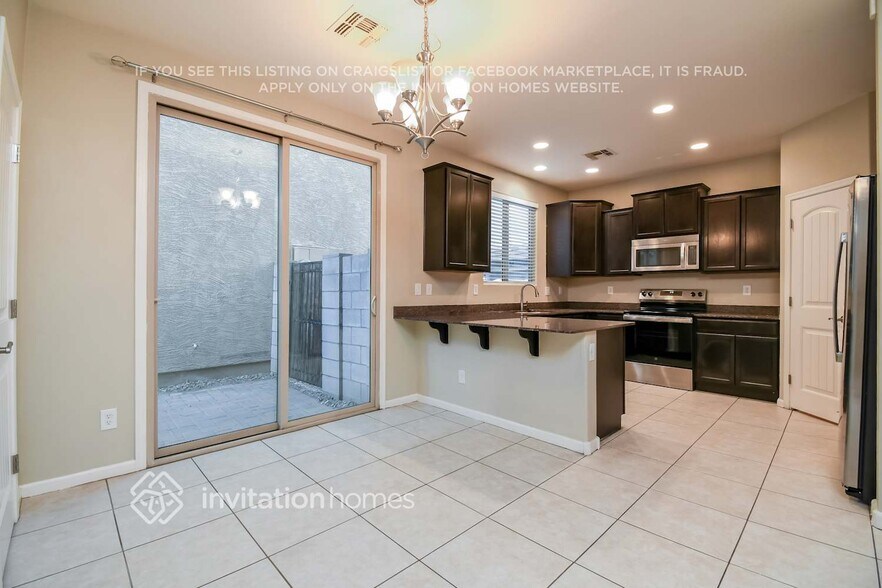 Building Photo - 1404 S Ponderosa Dr