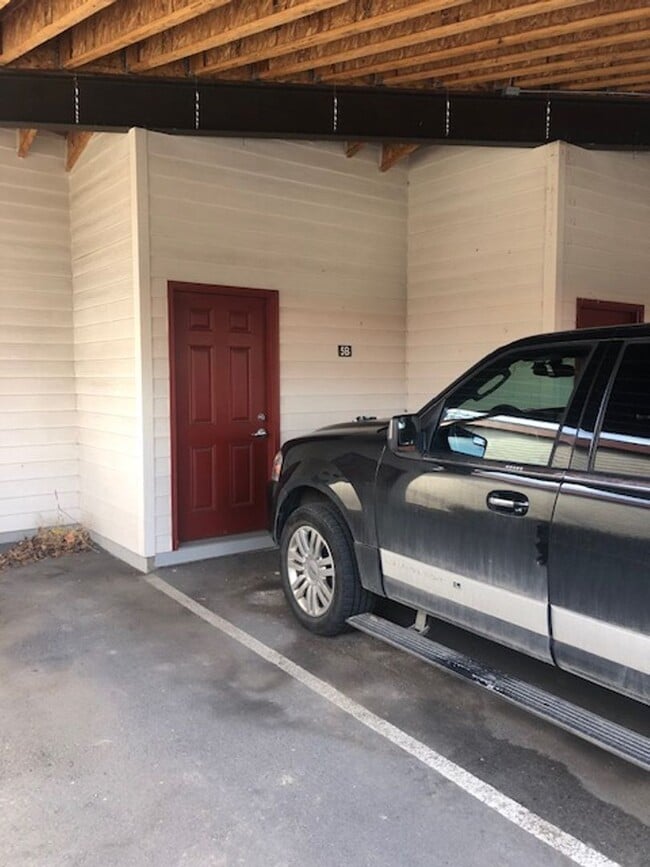 Building Photo - SAVE MONEY ON EXTENDED STAYS.  Beautiful Furnished and Completly Supplied Condo in Downtown Misso...