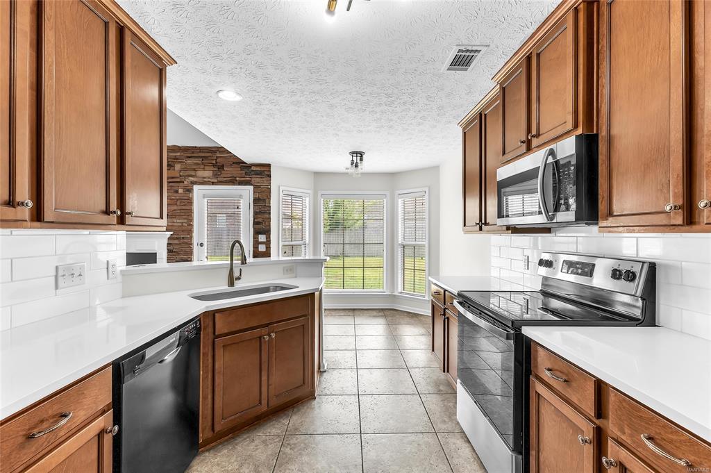 Building Photo - 8772 Will Newton Dr