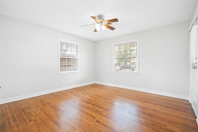 Building Photo - 205 Woodard St