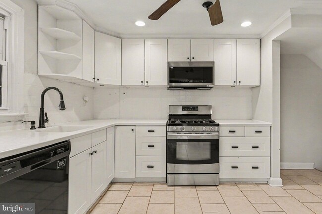 Building Photo - 1546 Putty Hill Ave