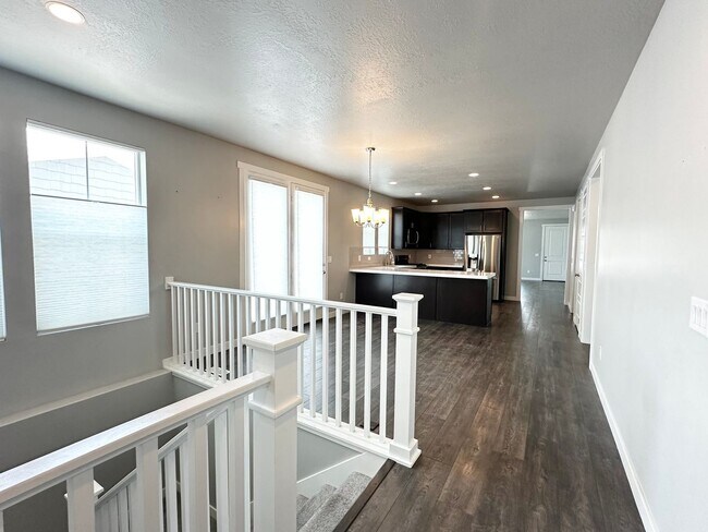 Building Photo - Amazing Home Available in the Heart of Highland UT!