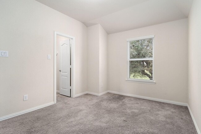 Building Photo - 24727 Lake Basin Ct