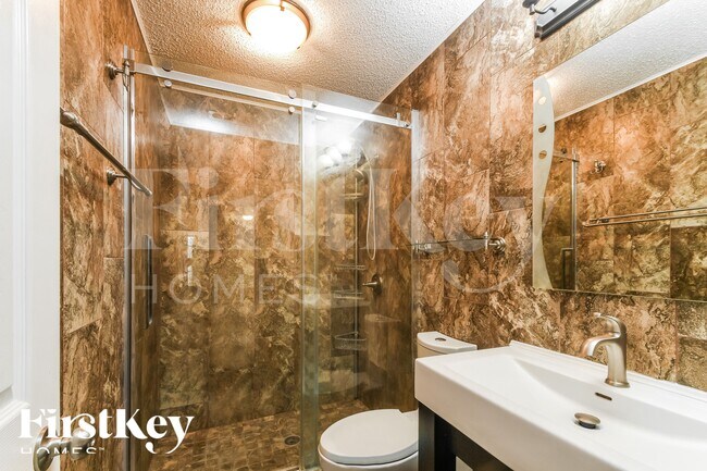 Building Photo - 19528 Windwood Pkwy