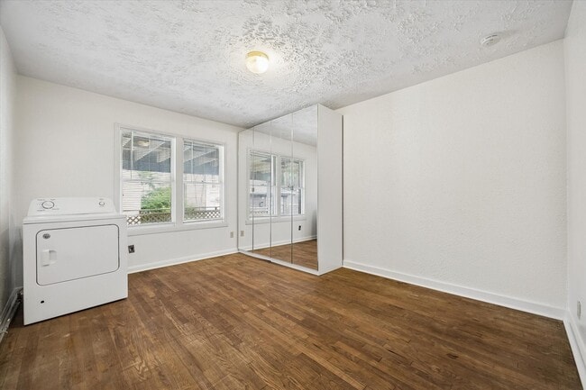 Building Photo - 2308 McClendon St