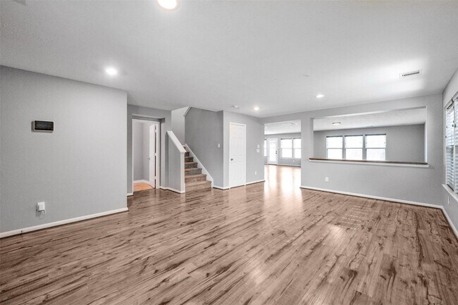 Building Photo - 1107 Epworth Ct.