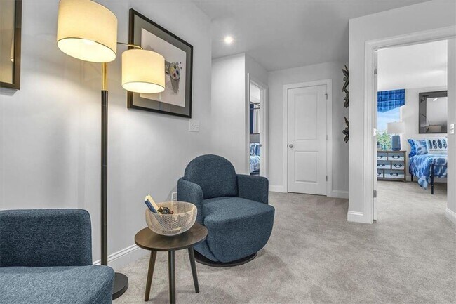 Building Photo - 75 Hickory Ln