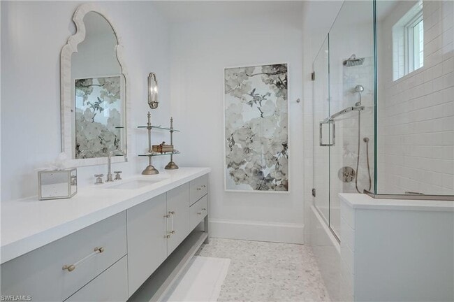 Building Photo - 2020 Gordon Dr