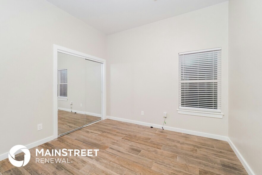 Building Photo - 11217 Paradise Out Ln