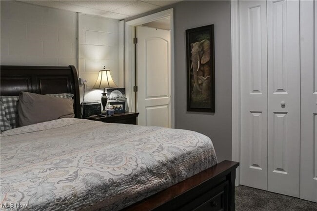 Building Photo - 822 Shadowood Ln SE