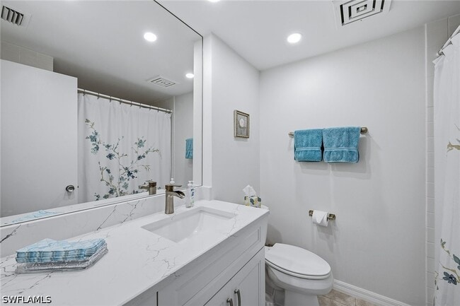 Building Photo - 4031 Gulf Shore Blvd N