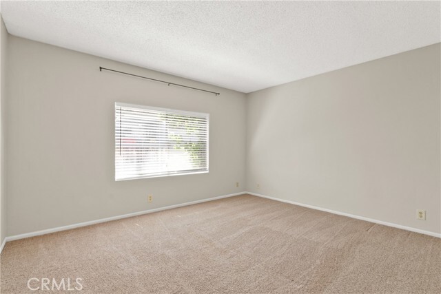 Building Photo - 63 Wildwood