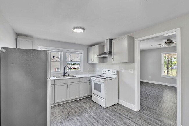 Building Photo - Cozy & Convenient 2BR, 1.5BA Greer Rental Near Downtown! $1,300/mo rent