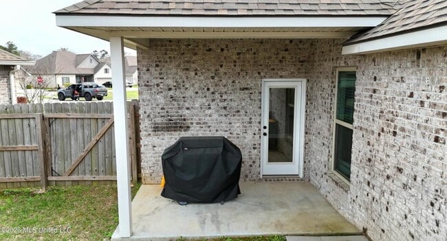 Building Photo - 3700 Victor Ln