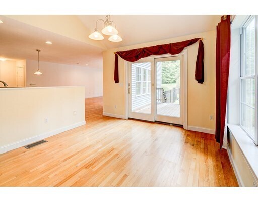 Building Photo - 28B Minot Ave