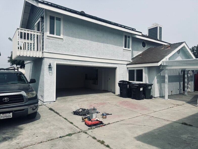 Building Photo - 4626 W 166th St