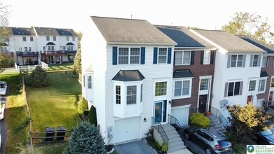 Building Photo - 32 Green St